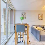 Апартаменты 5min Alpexpo 4 Personnes Garage Prive Terrasse