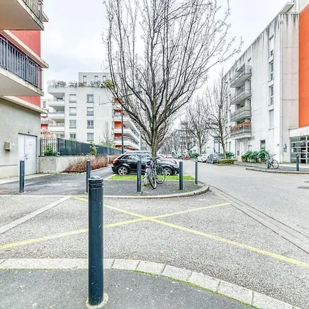 5min Alpexpo 4 Personnes Garage Prive Terrasse