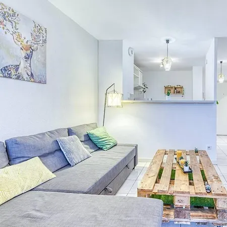 아파트 5min Alpexpo 4 Personnes Garage Prive Terrasse