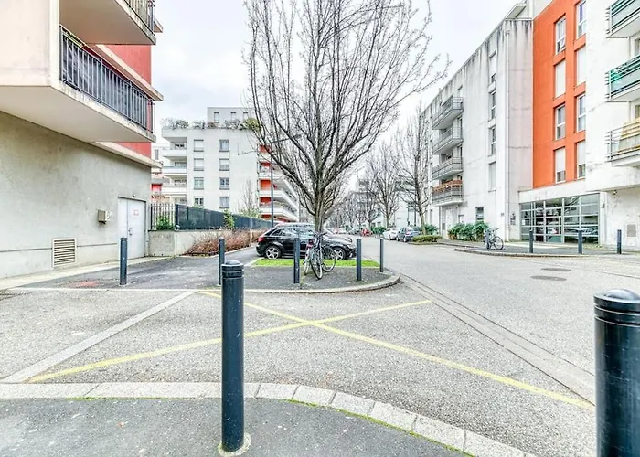 5min Alpexpo 4 Personnes Garage Prive Terrasse