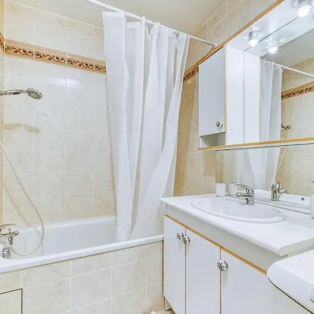 5min Alpexpo 4 Personnes Garage Prive Terrasse Гренобль