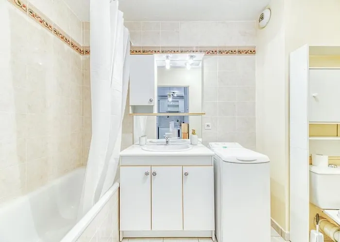 5min Alpexpo 4 Personnes Garage Prive Terrasse * גרנובל